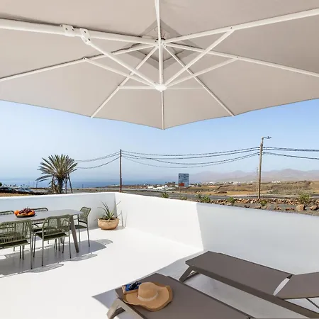 Roseta 1 By Escape Apartmán Puerto del Carmen (Lanzarote)